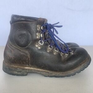 Vintage Vasque Mountaineering Boots 9D BrownUSA Leather Vibram Backpacking Hiker